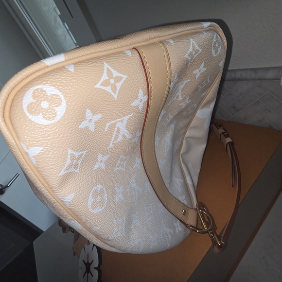 Louis Vuitton By The Pool Burme keepall 45 - Picture 6 of 16